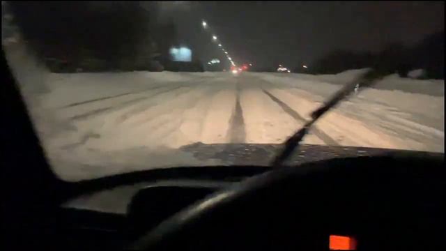 Катаю по ночному городу. Дрифт на ЖИГУЛЯХ