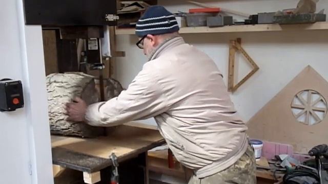 Пилим грецкий орех ))) на самодельной ленточке смотреть онлайн