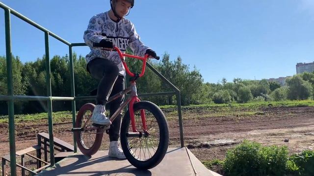 BMX VLOG: Покатушки в скейт-парке #4 смотреть онлайн