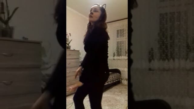 ТАНЕЦ ЖЕНЩИНА КОШКА ?(2)