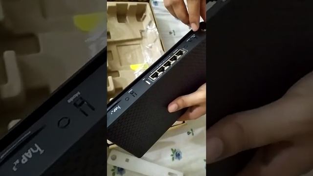 MikroTik hAP ac3 (RBD53iG-5HacD2HnD) Unboxing and Review смотреть онлайн