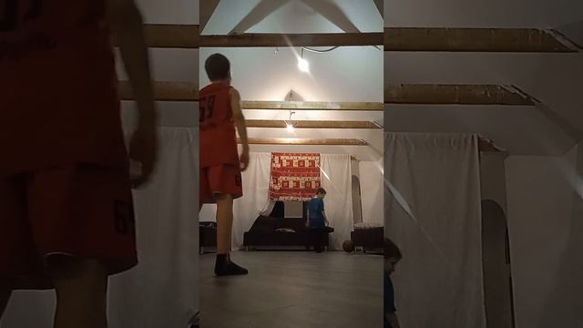 между ног (по попе) #дома #игнат победил? смотреть онлайн