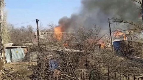 В населенных пунктах ДНР утром вновь разрывались снаряды украинских нацбатальонов