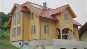 Отделка стен соломенного дома глиняной штукатуркой (внутри)