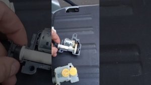 Ремонт замка крышки багажника Вольво ХС 90,точнее замена моторчика))
