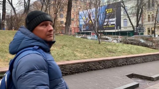 ЗОЛОТЫЕ ВОРОТА И СИРОТСКИЙ ДОМ В КИЕВЕ | Arina Belaja смотреть онлайн