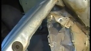 Вытяжка лонжерона и брызговика на ВАЗ-2109.