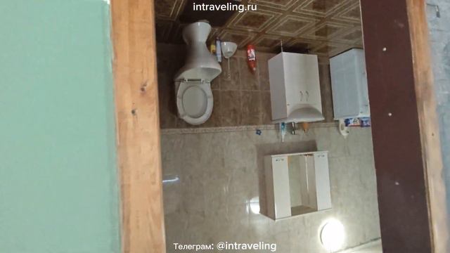 Что скрывается внутри перевёрнутого дома