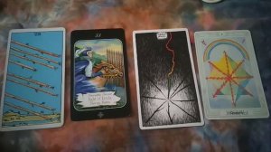 8 посохов (жезлов) в Таро. Противоположные значения, как части целого на примере Таро