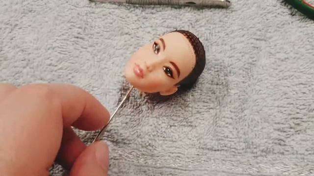 Перепрошивка головы куклы пряжей (шерстью). смотреть онлайн