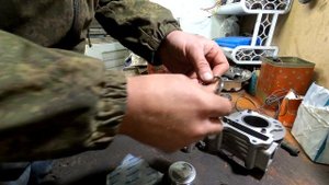 Скутер из 50 кубов в 65 ! Сборка ! Клапана, кольца, поршневая.