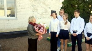 9 класс и первая учительница