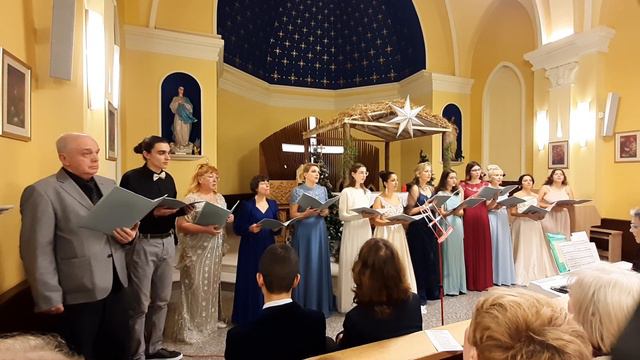 Ave Maria Шуберт -- солист Анатолий Огуречников