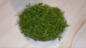 Салат с рукколой и страчателлой. Эффектное блюдо на праздничный стол?
