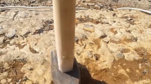 Как с помощью шлифмашинки насадить топорище на колун.