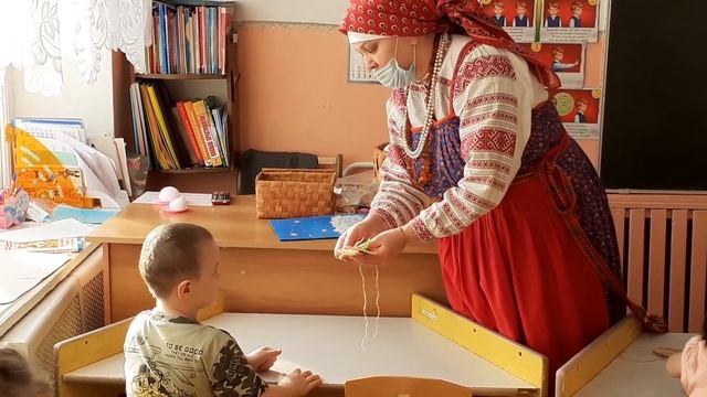 "В лес иду клеточки кладу". Интерактивное занятие с мастер-классом по берестоплетению. Березина Е.Н смотреть онлайн