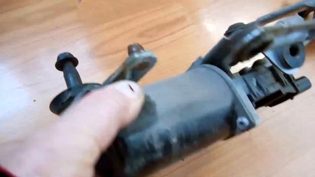 Киа Сид 2. Ремонт стеклоочистителя смотреть онлайн