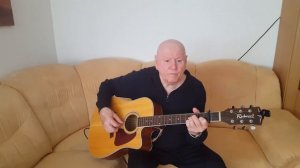 В СУРОВЫХ ГОРАХ, ОДИНОКО МЕЖ СКАЛ...