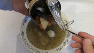 УХА По-царски из осетра   - консервный обзор