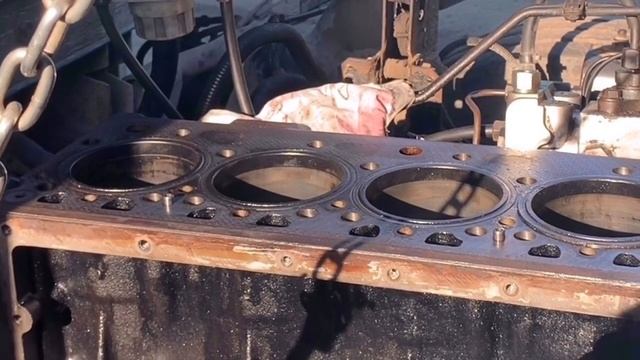 ЧАСТЬ 2.Поршневые гильзы.Опрессовка головки блока.Марафет)))РЕНО Мидлум180DCi #Renaltmidlum #Renaul смотреть онлайн