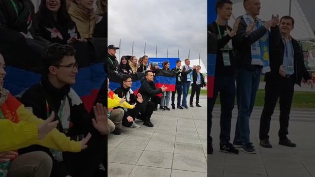Делегации ДНР и Бурятии посетили Всемирный фестиваль молодежи