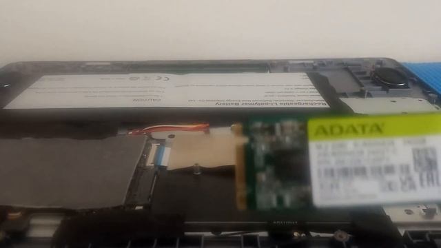 Hyundai HyFlip SSD SATA Drive смотреть онлайн