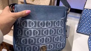 Шоппинг в Стамбуле  на улице  Истикляль