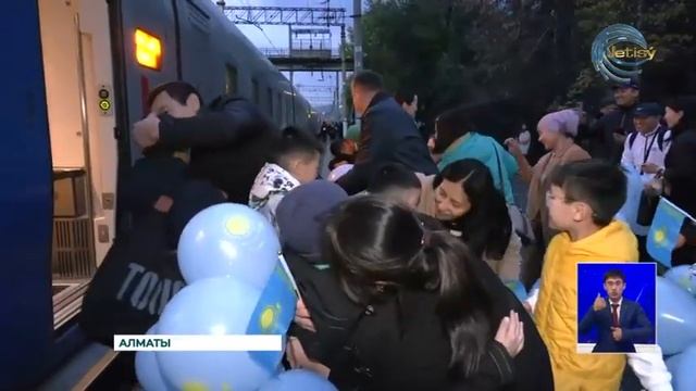 8 чемпионов из одного села смотреть онлайн