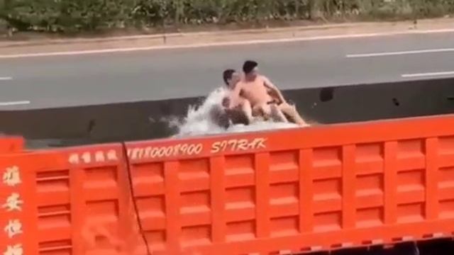 Море море мир бездонный