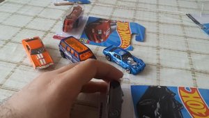 Распаковка машинок хот вилс. Идём к 1000!