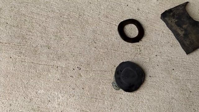 Ремонт железной канистры. Замена прокладки под крышкой смотреть онлайн