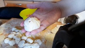 Национальное бурятское блюдо "Буузы" (позы)