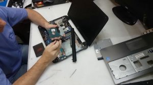 Как разобрать и заменить HDD на SSD / Ноутбук Hp 250
