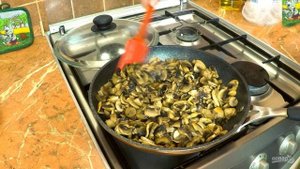 Блины с грибной начинкой и яйцами (рецепт для гурманов)