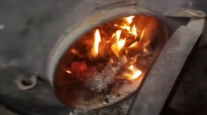 Экономь деньги. Сжигание пеллеты из отходов подсолнечника в печи. Особенности.