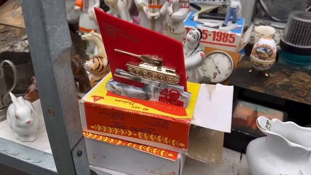 Нашел ЗОЛОТО настоящая ОХОТА за СОКРОВИЩАМИ на БАРАХОЛКЕ