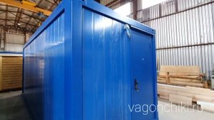 Обзор бытовки из сэндвич панелей для строительной компании (vagonchiki.ru)