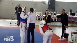 Тхэквондист нечаянно ударил рефери