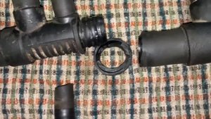 Як відремонтувати патрубок радіатора на рено трафік 1.9