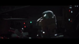 Малыш Йода жмет кнопки / Baby Yoda pushes the button