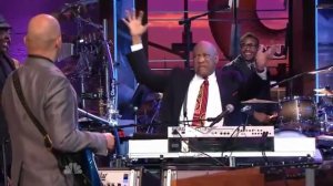 Bill Cosby jams w Joe Satriani on Tonight Show 112910  