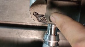 Тест чистовой обработки сменных пластин на алюминии DCMT070204, DCGT11T304