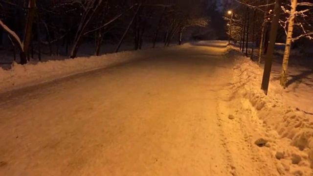 Пеший стрим. Парк Яуза и далее. Разговорчики.