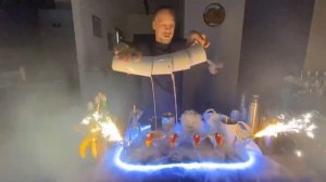 Шоу-аниматор на день рождения ребёнка | Бармен шоу на детский праздник