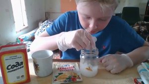 Эксперимент с лимонной кислотой и содой