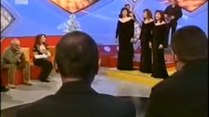 Море пиле, славей пиле, я запей ми песенчица...