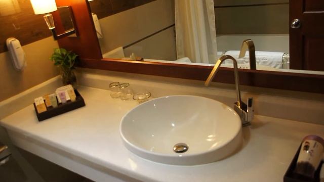 Вьетнам Хо Ши Мин отель Еденстар часть 1 фото смотреть онлайн