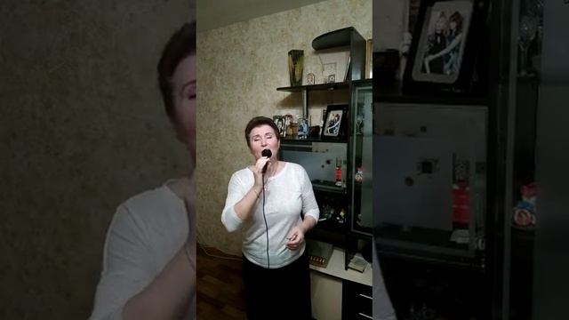 Очень красивый романс."Гроздья акации." смотреть онлайн