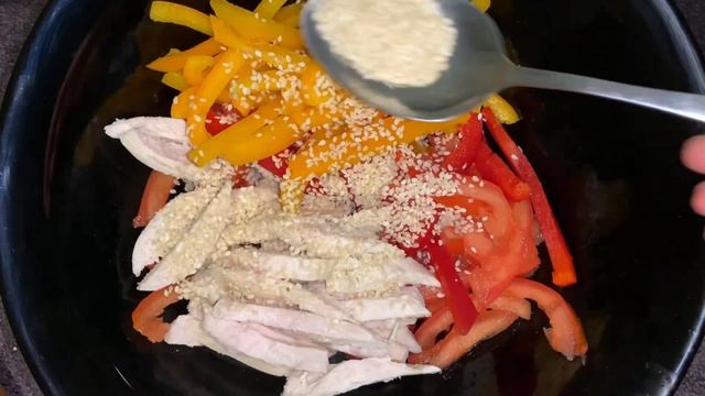 Салат без майонеза з курячим філе