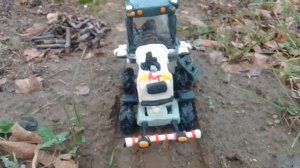 Трактор из пластилина.Как вам?